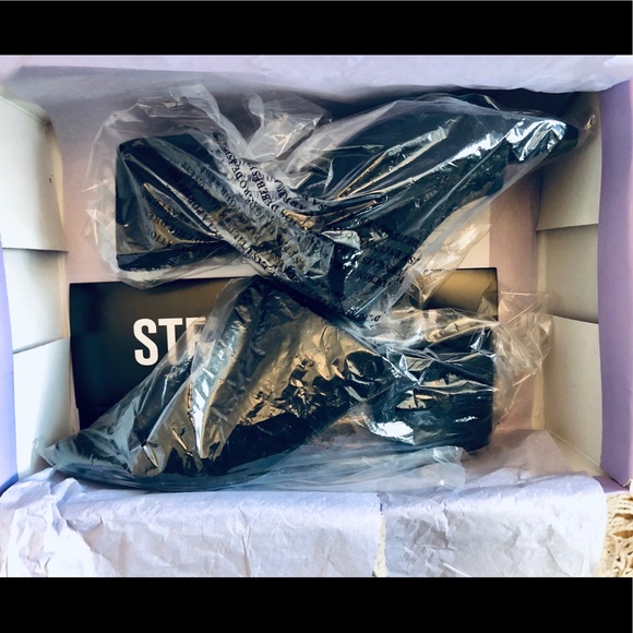 Steve Madden Lorna Suede Heels - Picture 3 of 8